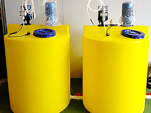 全自動水(shuǐ)處理(lǐ)加藥裝置